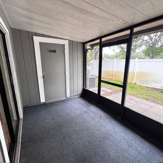 10128 LAKE OAK CIR, TAMPA, FL, 33624