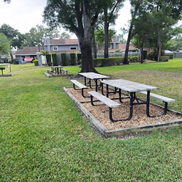 10128 LAKE OAK CIR, TAMPA, FL, 33624