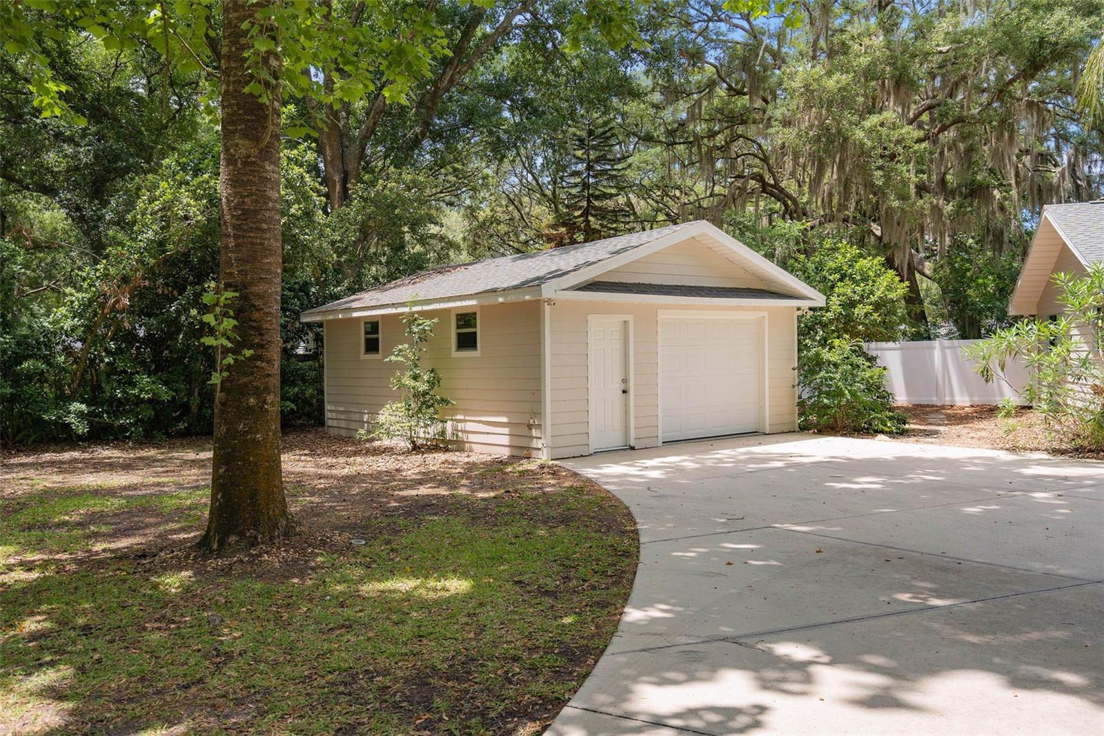 18425 STATE ROAD 44, EUSTIS, FL, 32736