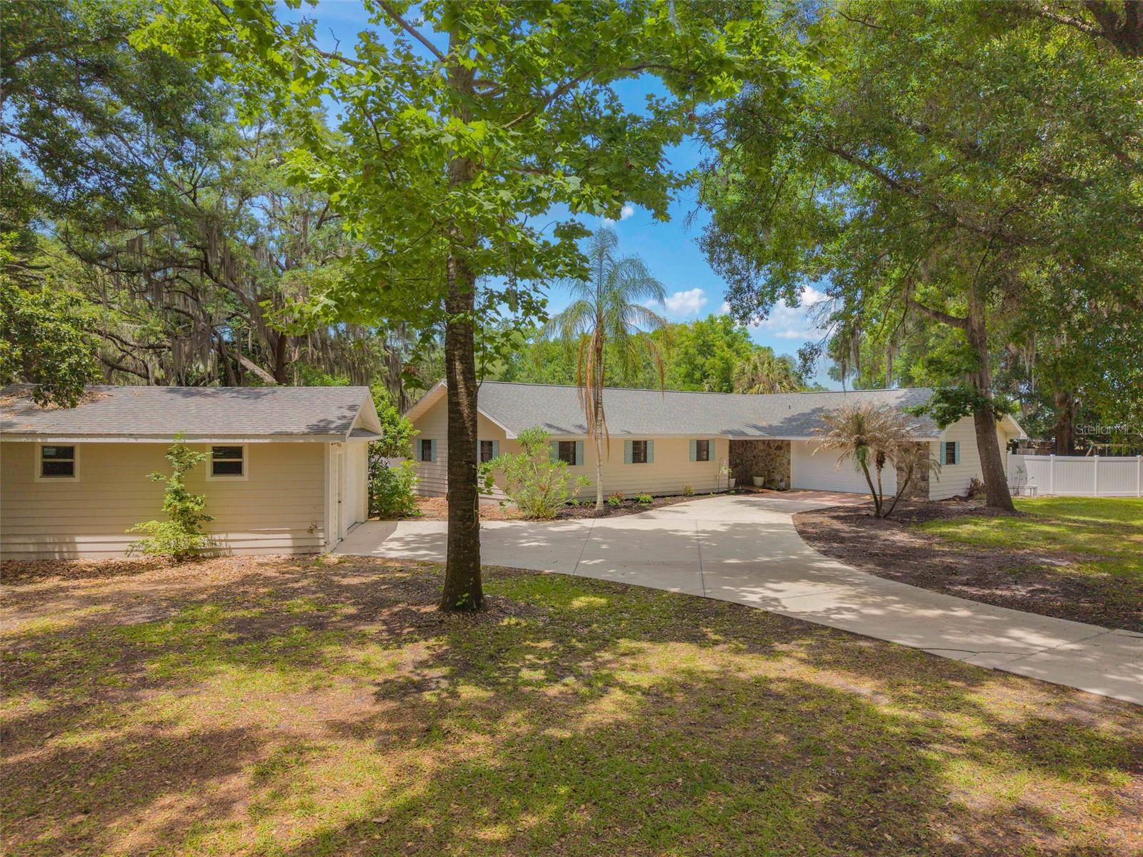 18425 STATE ROAD 44, EUSTIS, FL, 32736