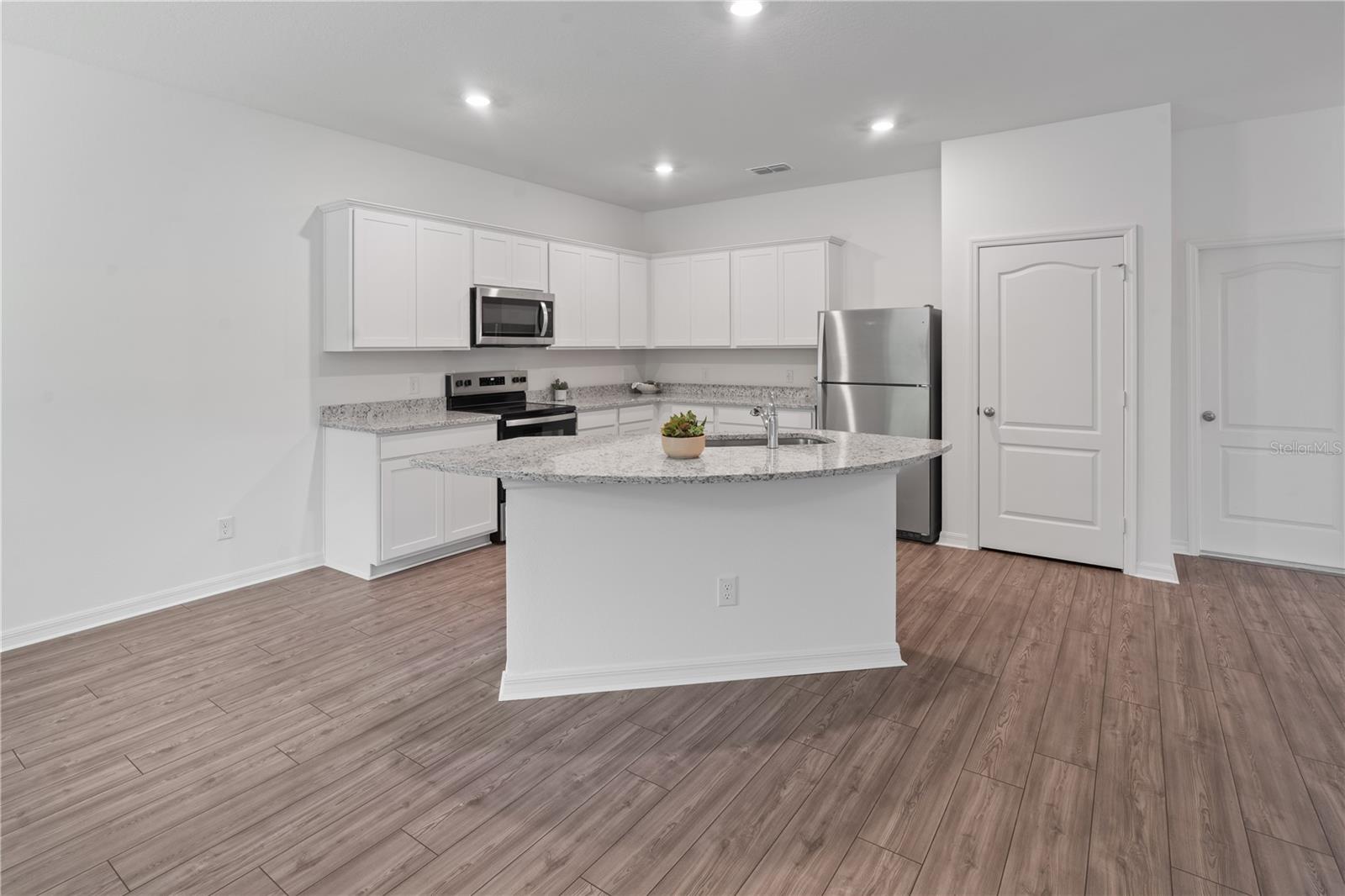 567 BAY LEAF DR, KISSIMMEE, FL, 34759