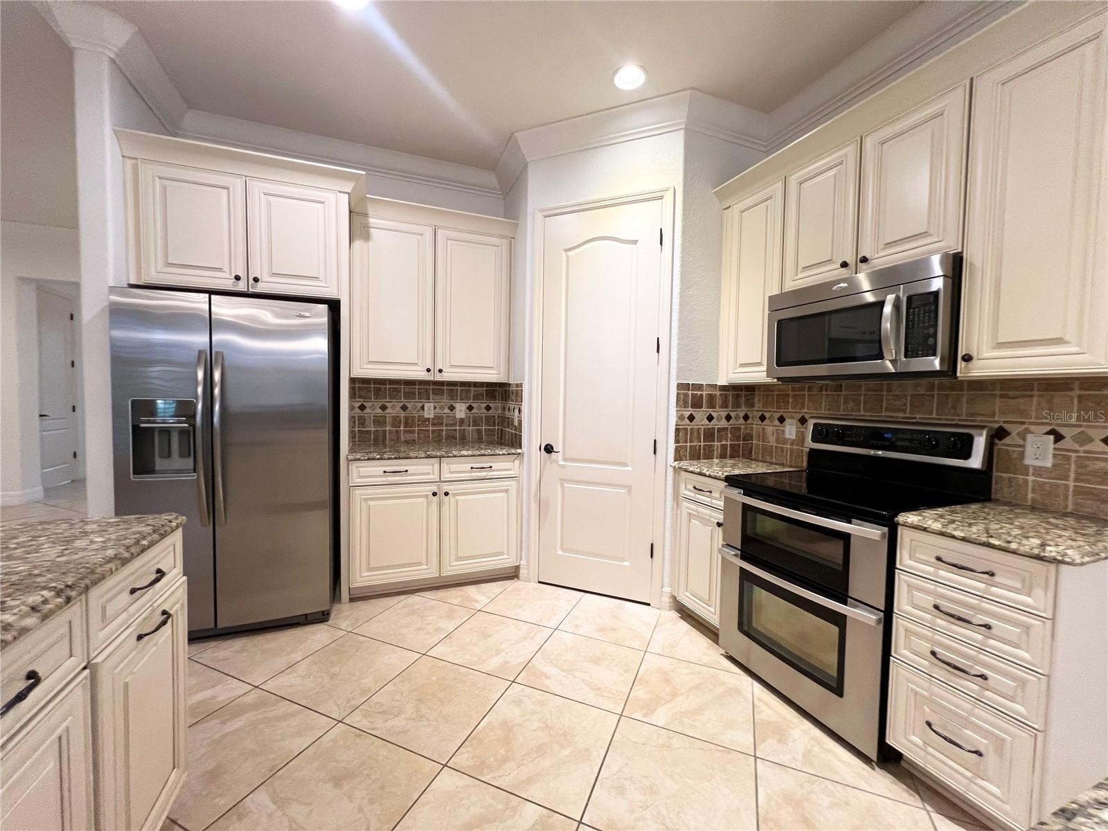 8213 PRESTBURY DR, ORLANDO, FL, 32832