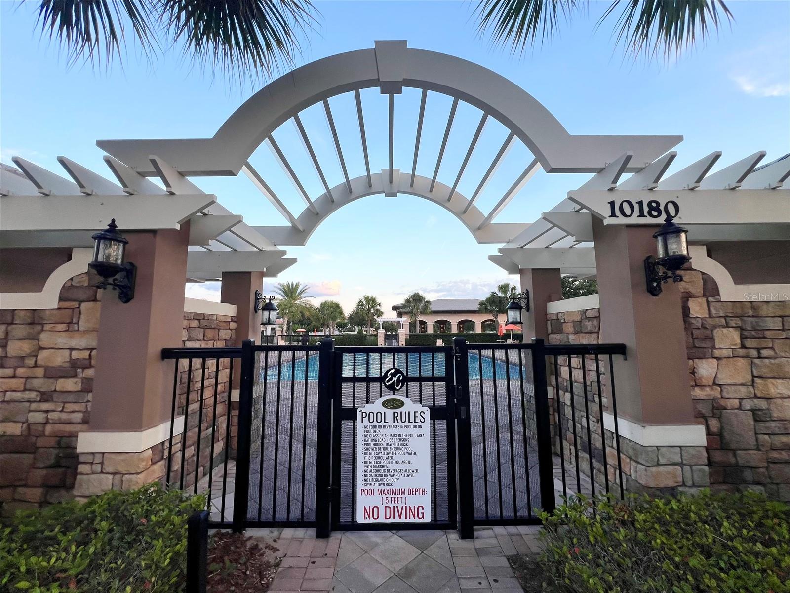 8213 PRESTBURY DR, ORLANDO, FL, 32832