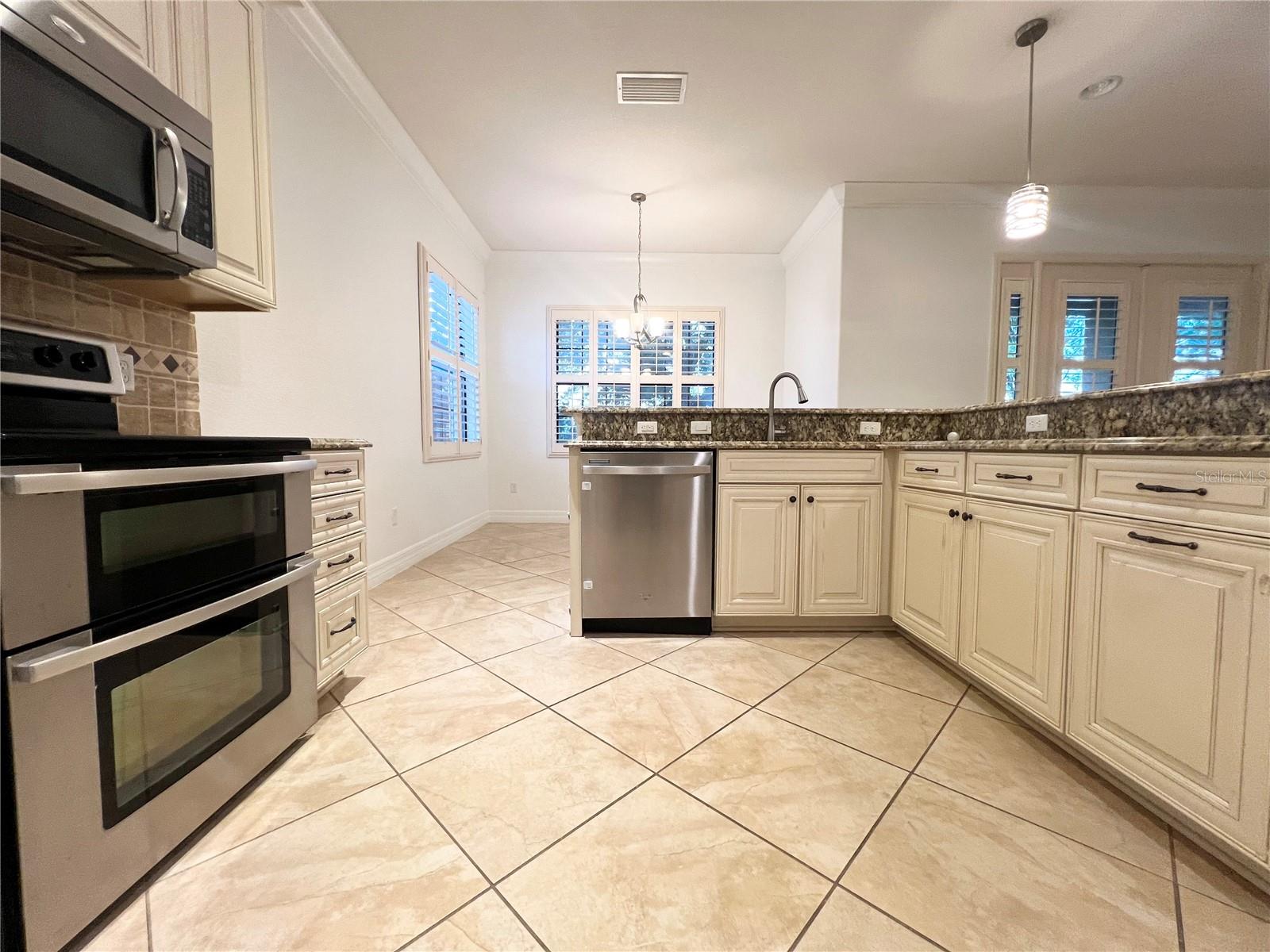 8213 PRESTBURY DR, ORLANDO, FL, 32832