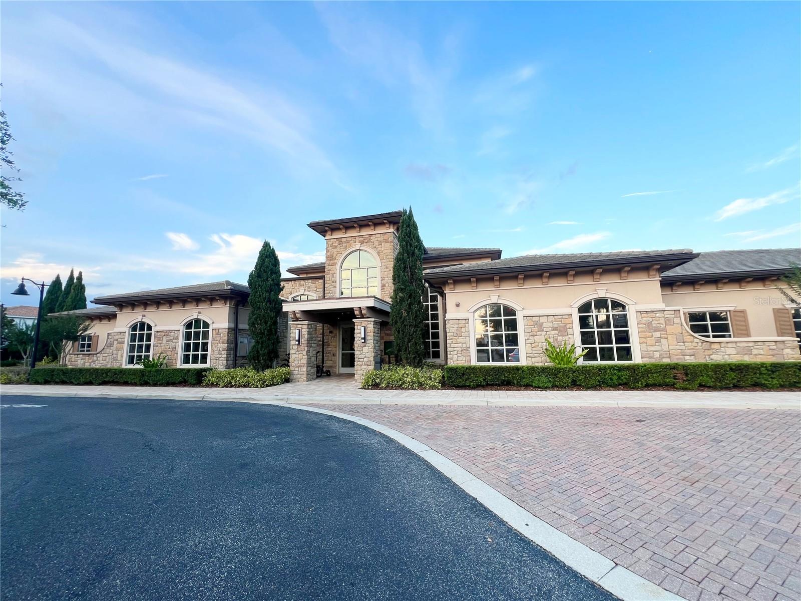 8213 PRESTBURY DR, ORLANDO, FL, 32832
