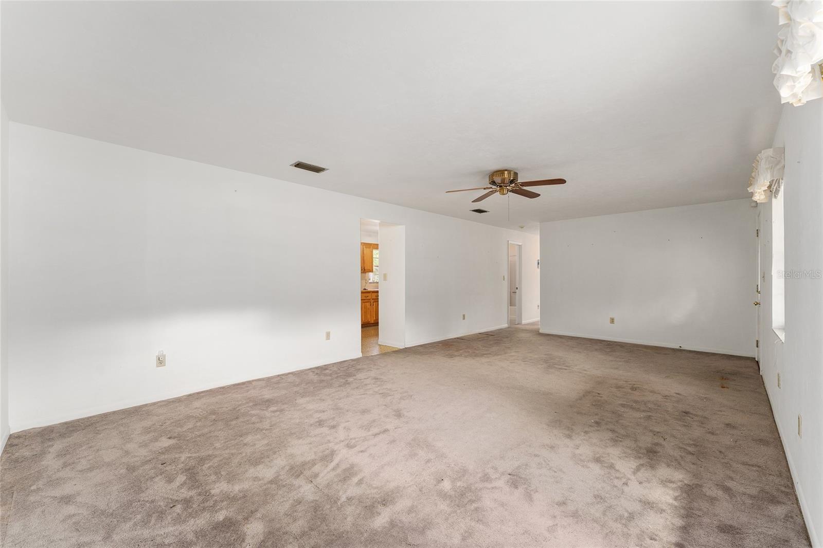 415 SE ADAMS ST, HIGH SPRINGS, FL, 32643