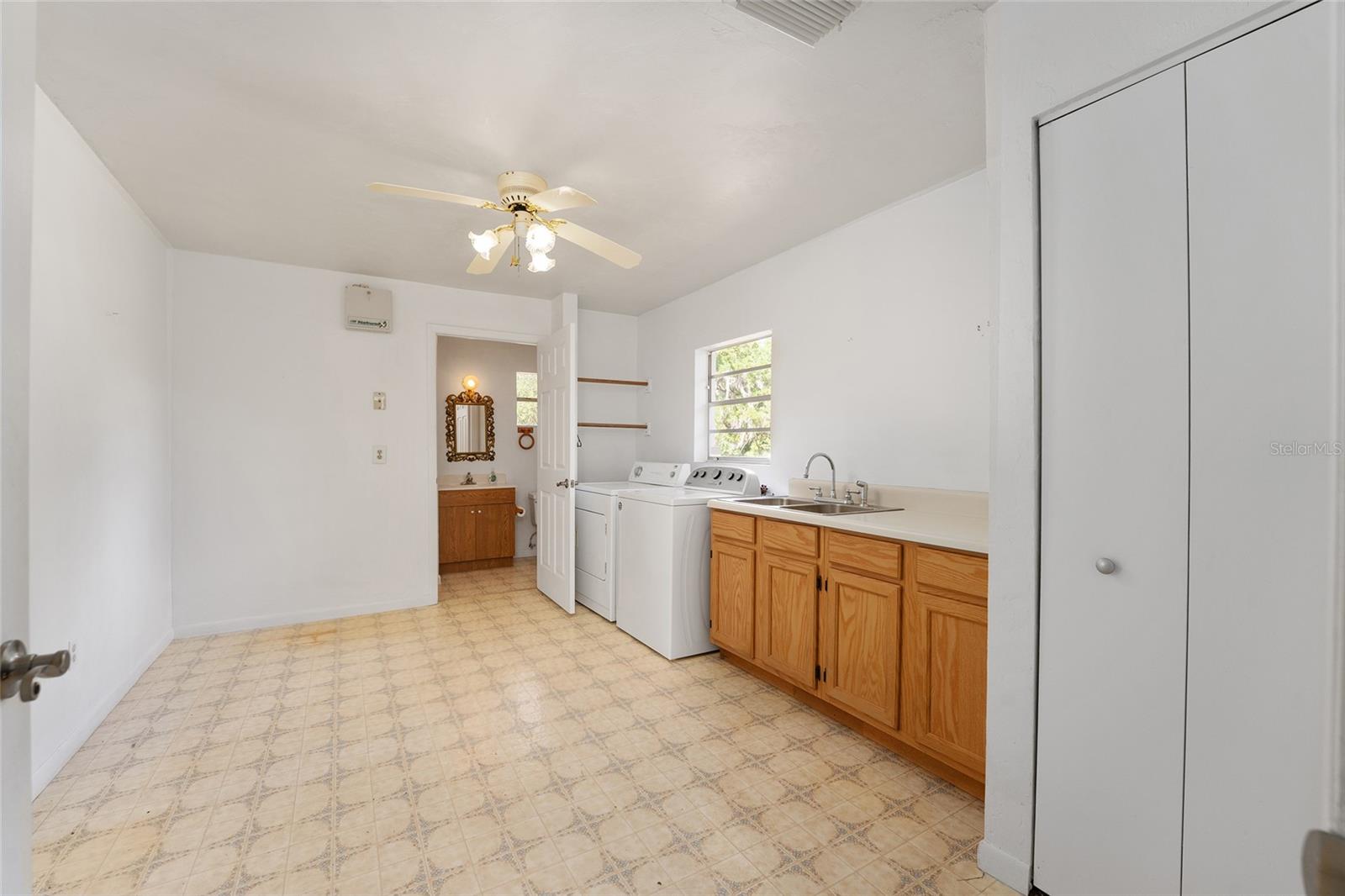 415 SE ADAMS ST, HIGH SPRINGS, FL, 32643