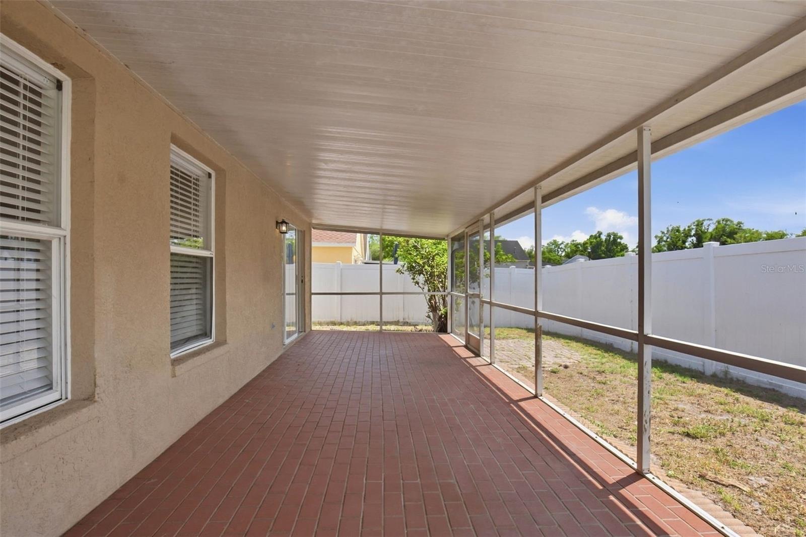 13137 CARROLLWOOD CREEK DR, TAMPA, FL, 33624