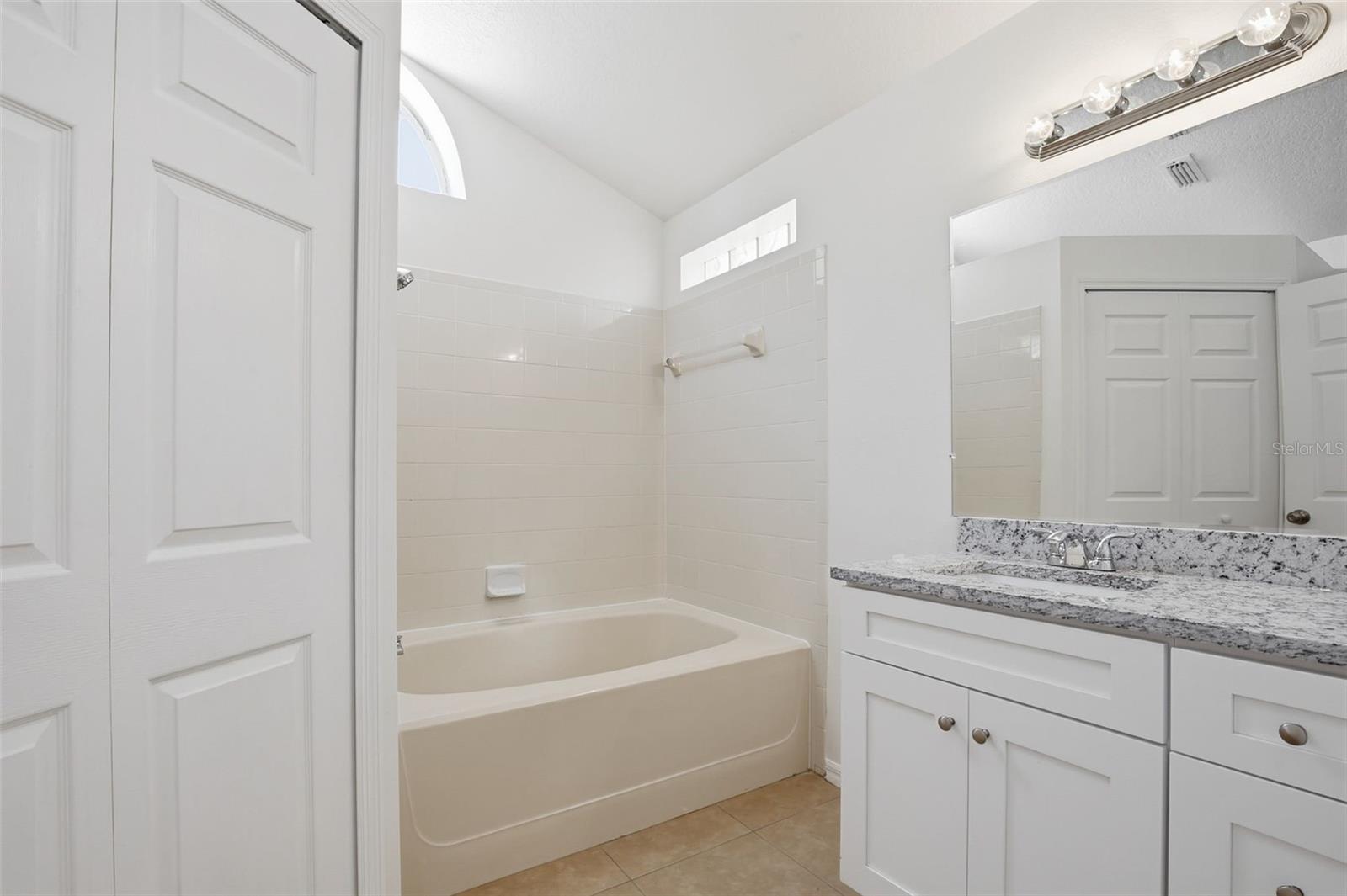 13137 CARROLLWOOD CREEK DR, TAMPA, FL, 33624