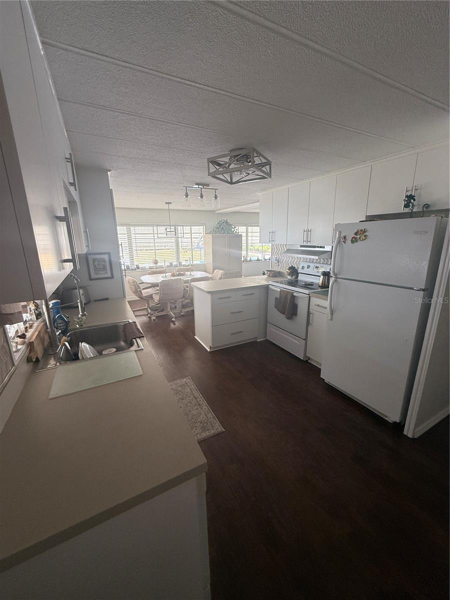 7880 54TH AVE N #125, ST PETERSBURG, FL, 33709