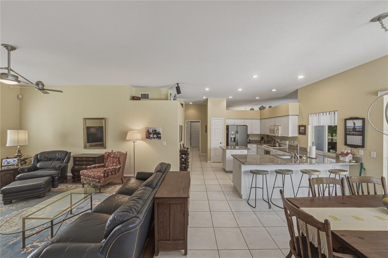 2624 CRESTFIELD DR, VALRICO, FL, 33596