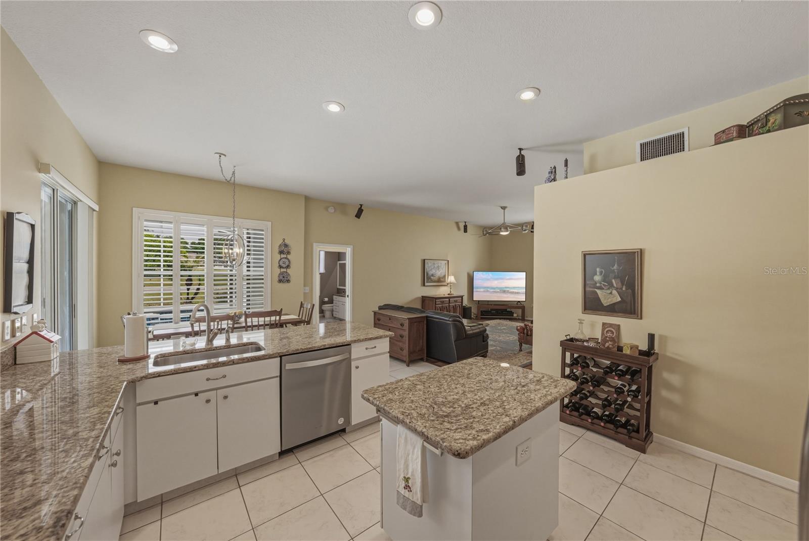 2624 CRESTFIELD DR, VALRICO, FL, 33596