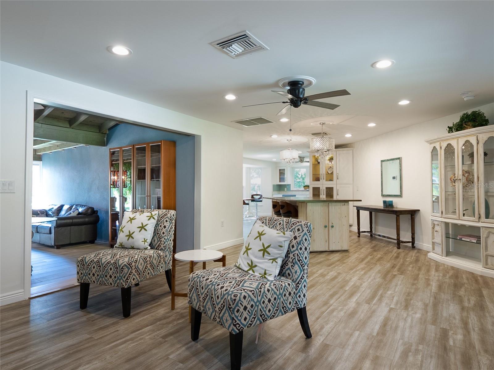3140 BAY SHORE RD, SARASOTA, FL, 34234