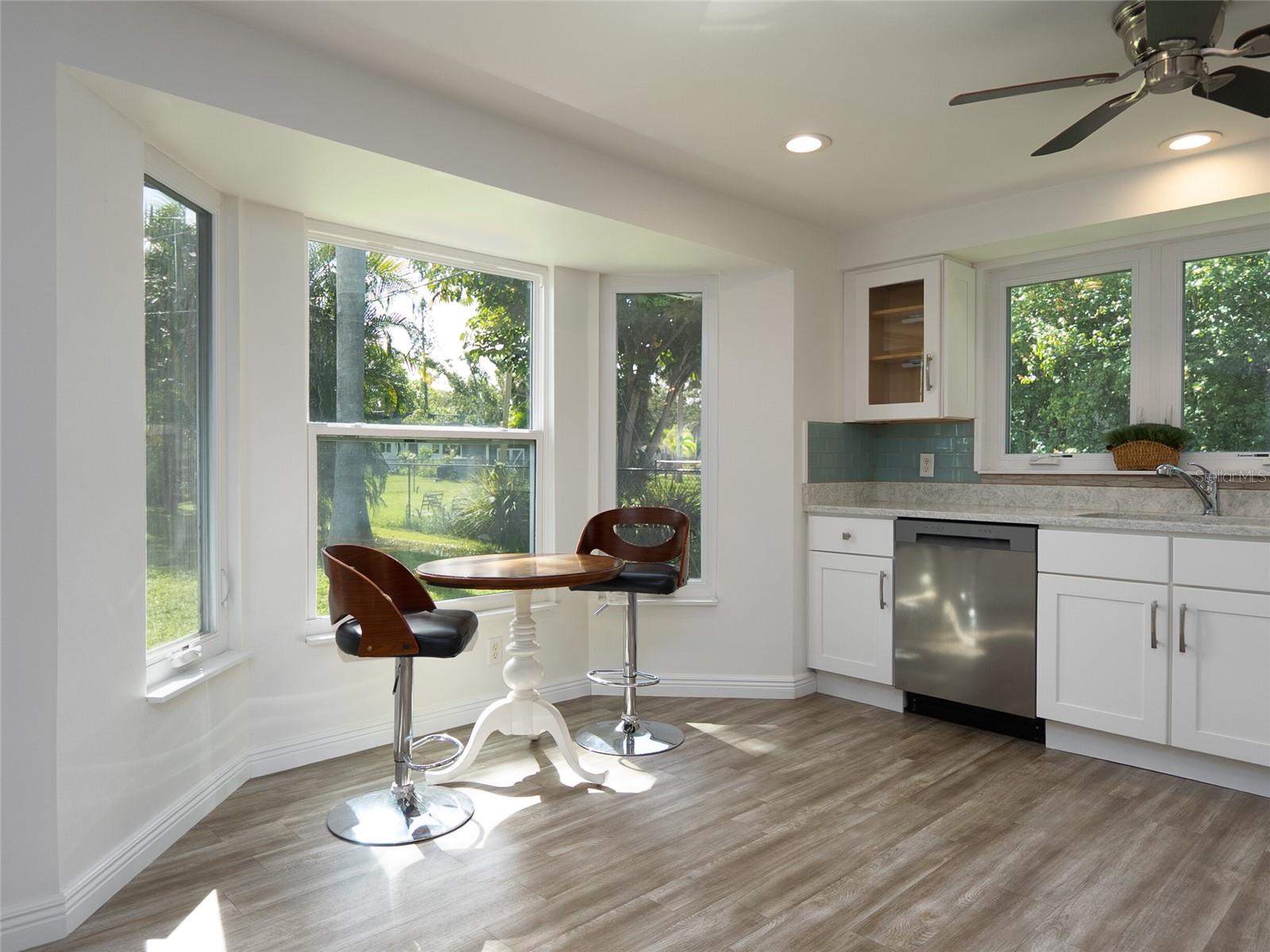 3140 BAY SHORE RD, SARASOTA, FL, 34234