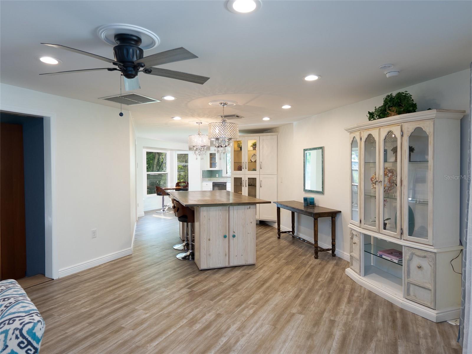 3140 BAY SHORE RD, SARASOTA, FL, 34234