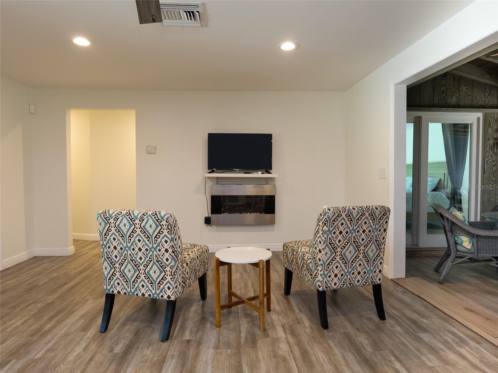 3140 BAY SHORE RD, SARASOTA, FL, 34234