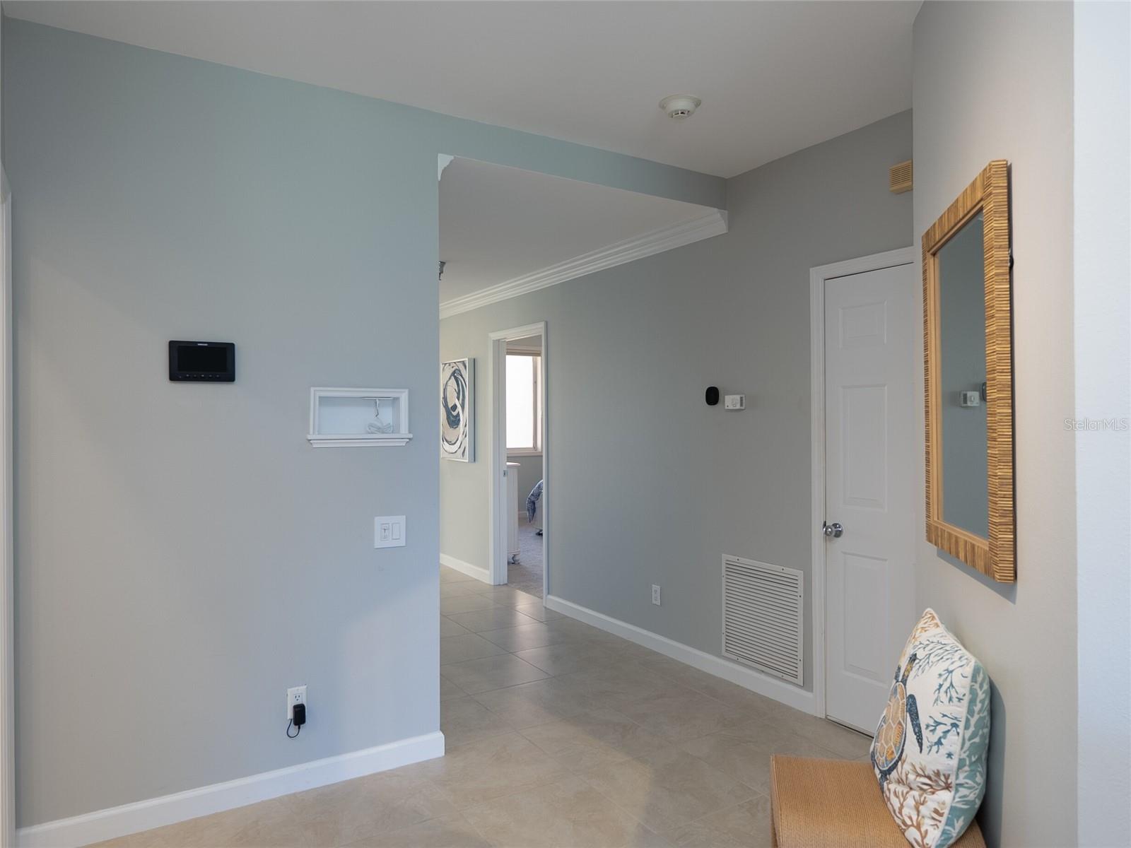 2013 HARBOUR LINKS DR #2013, LONGBOAT KEY, FL, 34228