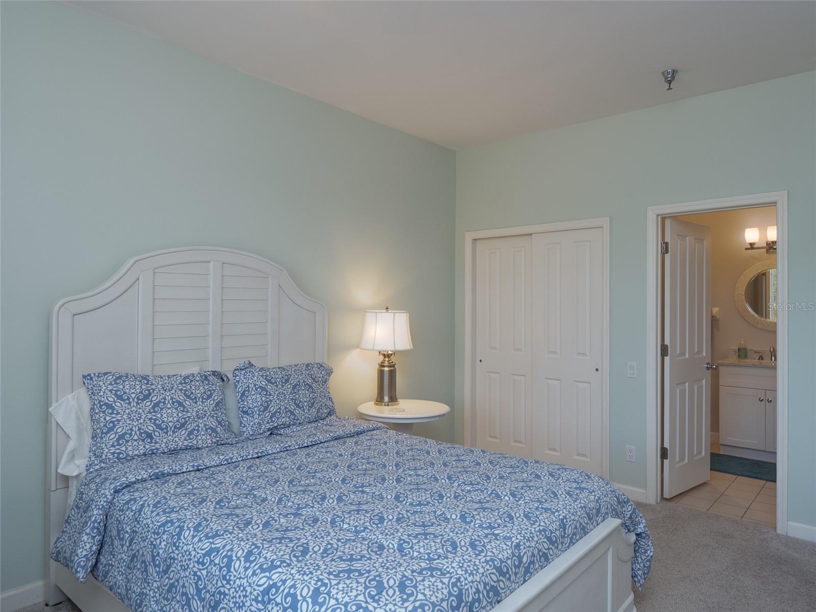 2013 HARBOUR LINKS DR #2013, LONGBOAT KEY, FL, 34228