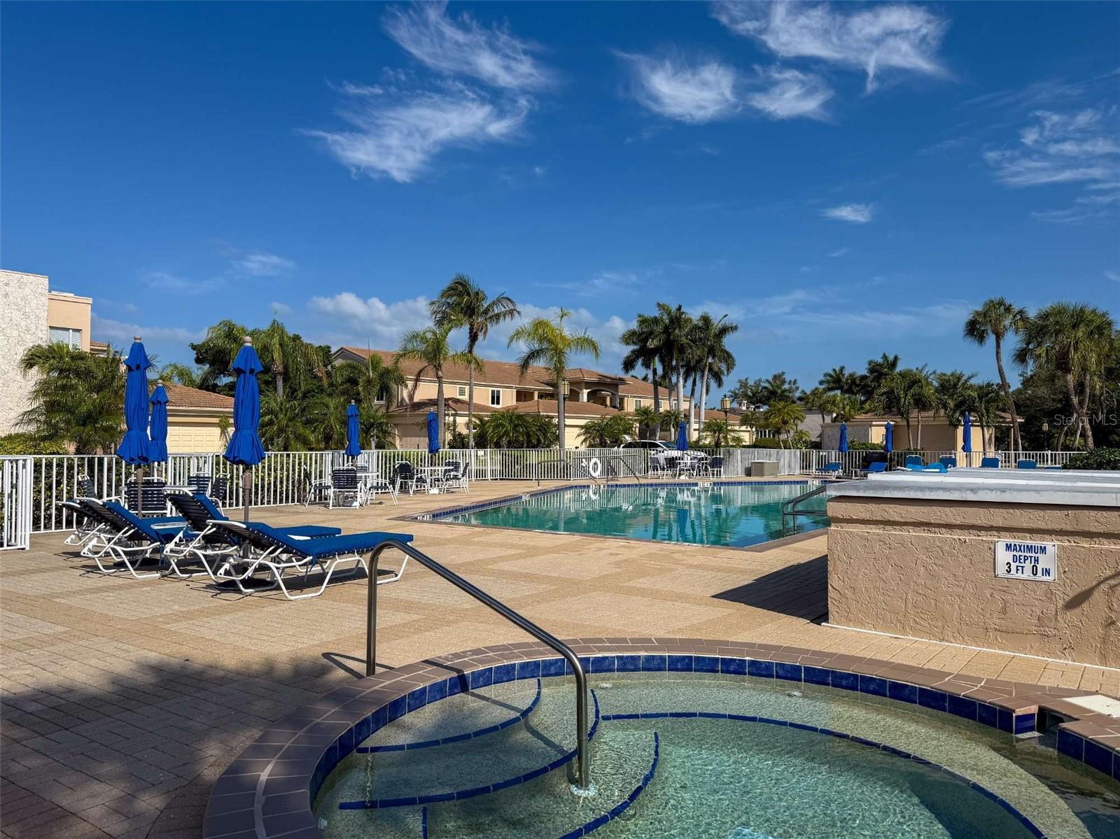 2013 HARBOUR LINKS DR #2013, LONGBOAT KEY, FL, 34228