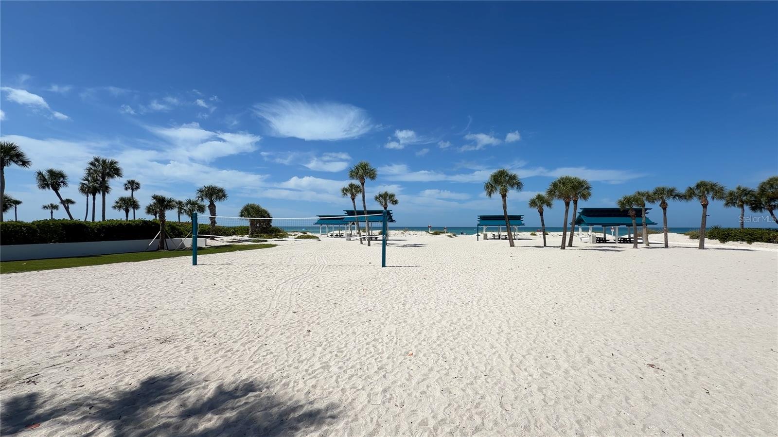 2013 HARBOUR LINKS DR #2013, LONGBOAT KEY, FL, 34228