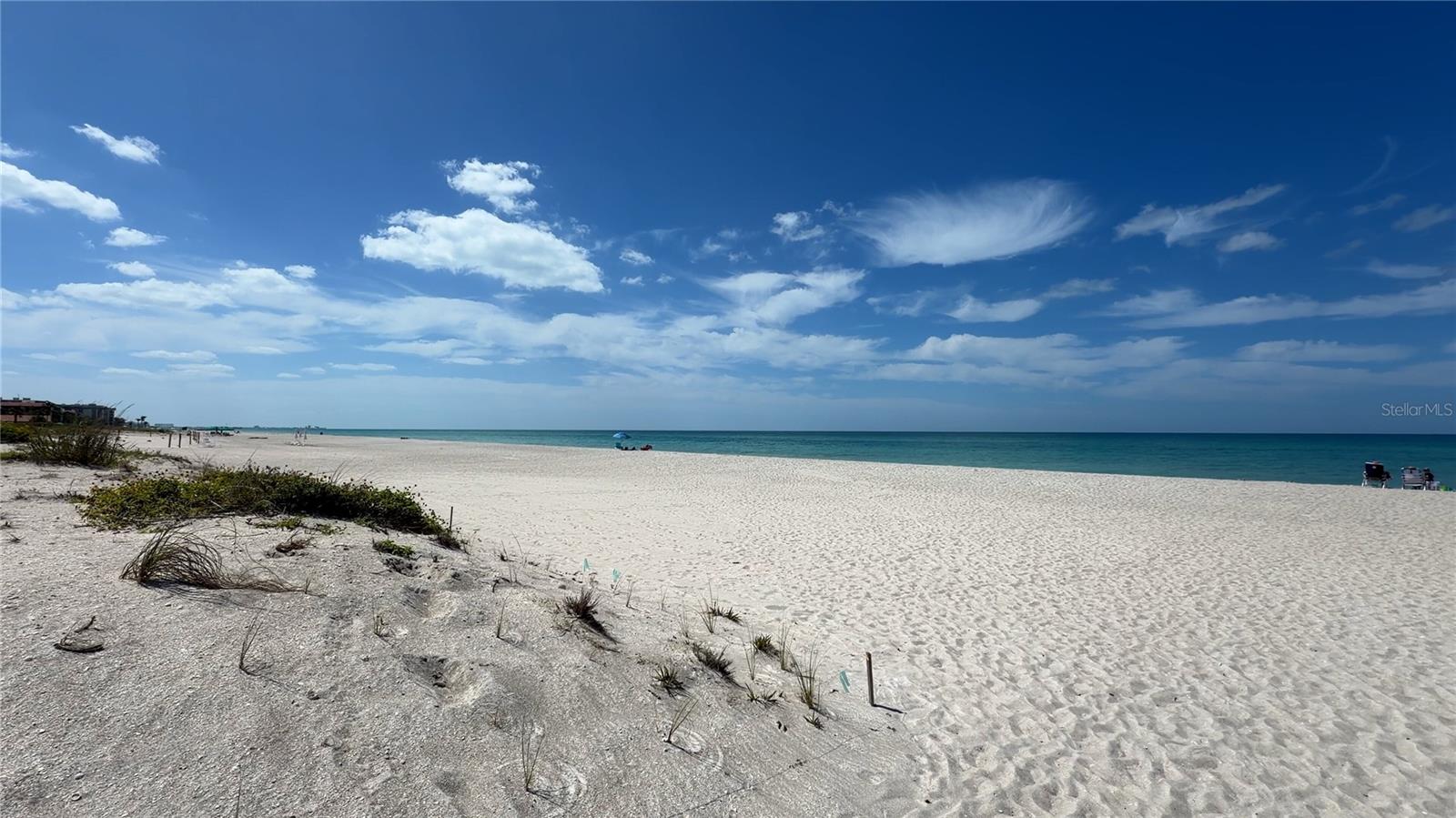 2013 HARBOUR LINKS DR #2013, LONGBOAT KEY, FL, 34228
