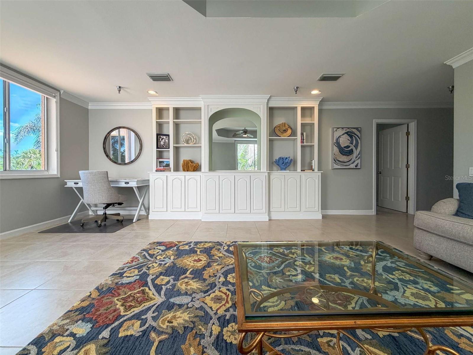2013 HARBOUR LINKS DR #2013, LONGBOAT KEY, FL, 34228