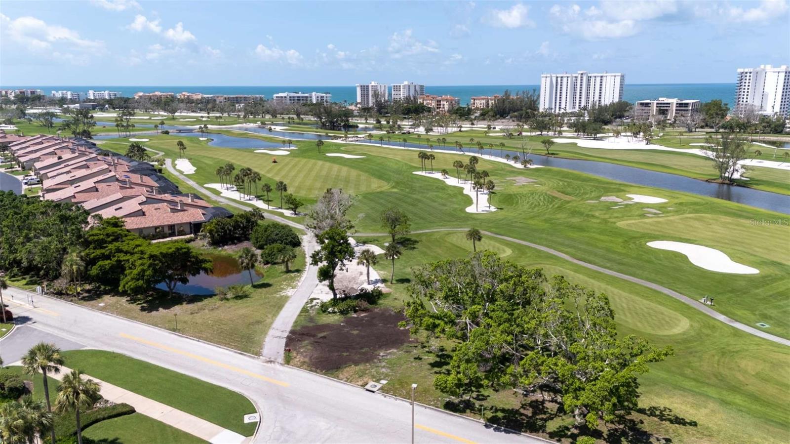 2013 HARBOUR LINKS DR #2013, LONGBOAT KEY, FL, 34228