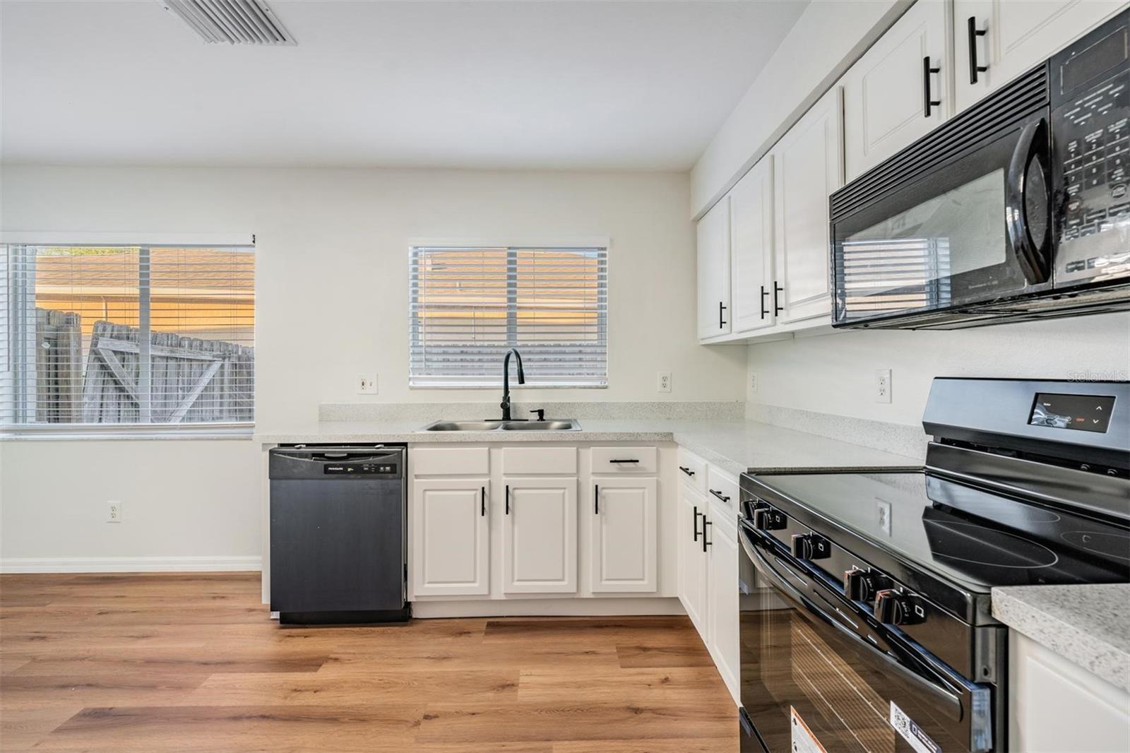 12121 FELDWOOD CREEK LN, RIVERVIEW, FL, 33569