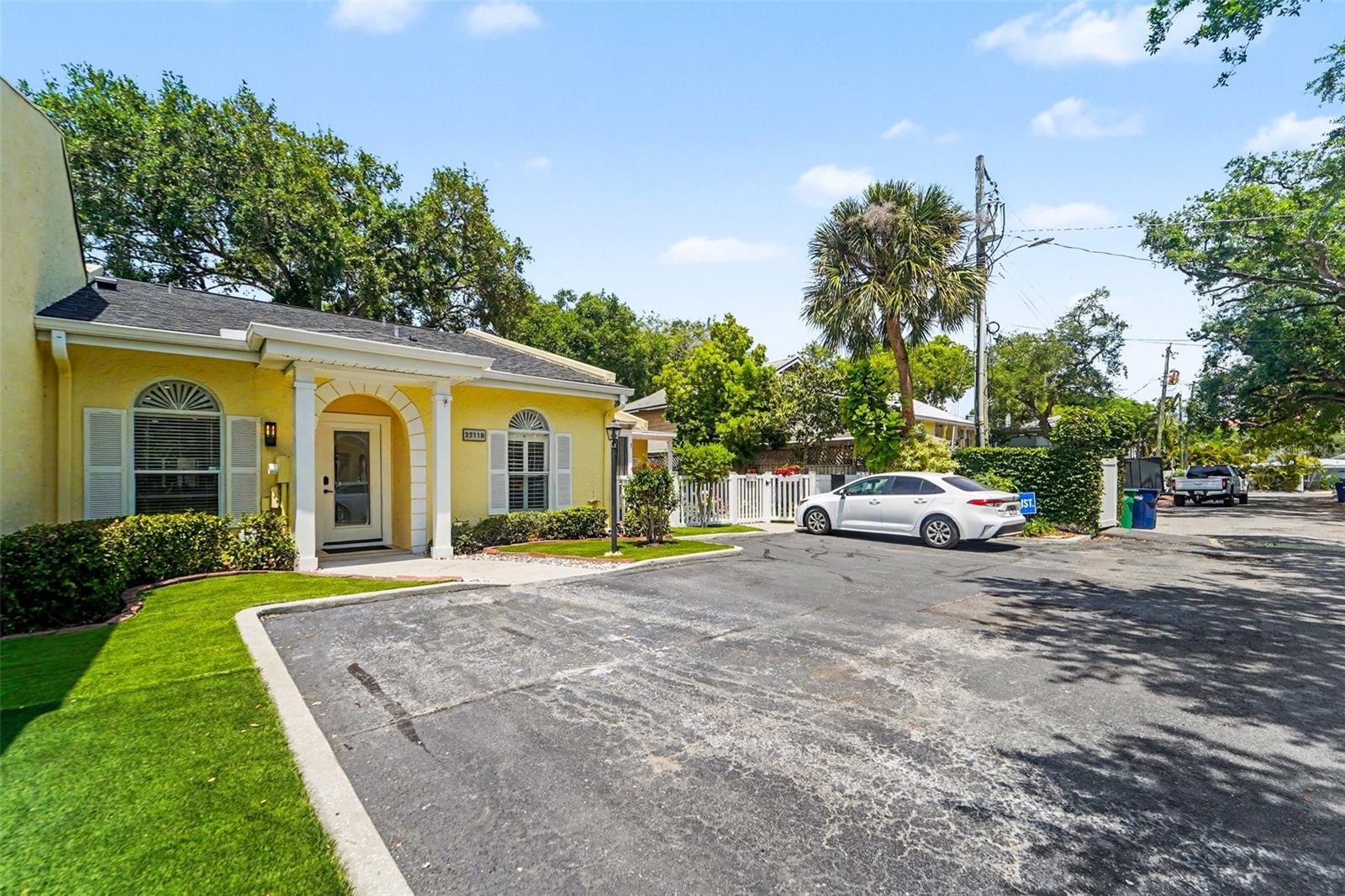 2511 W TEXAS AVE #B, TAMPA, FL, 33629