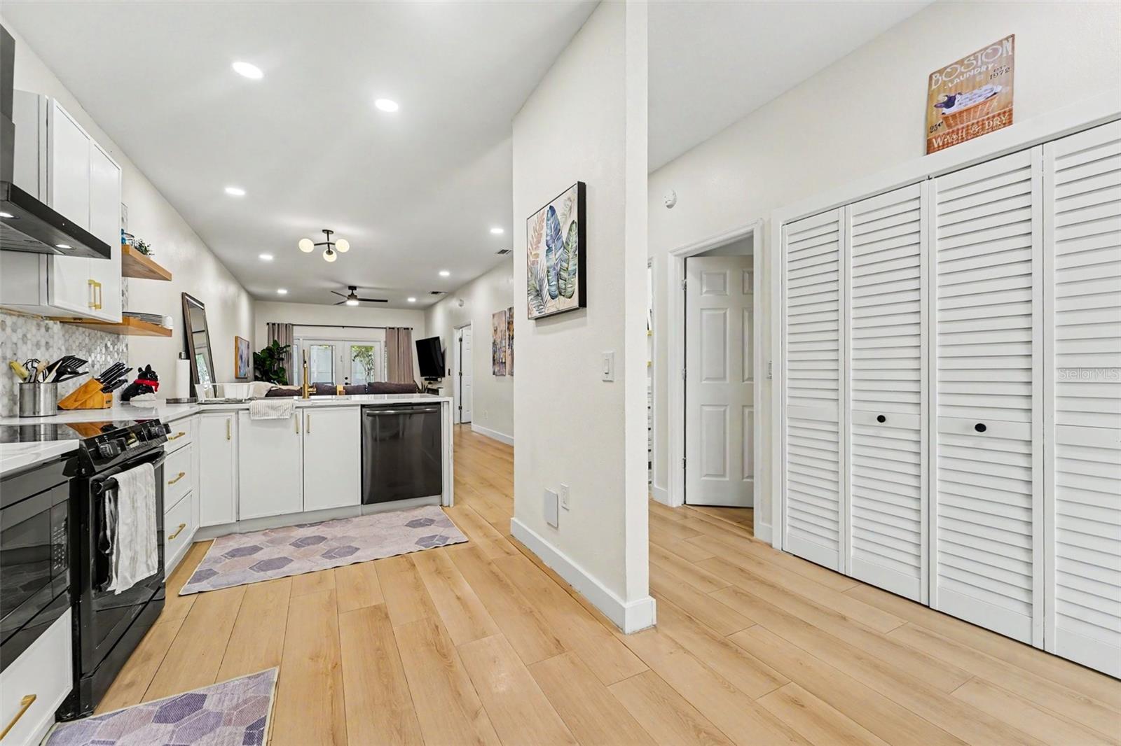 2511 W TEXAS AVE #B, TAMPA, FL, 33629