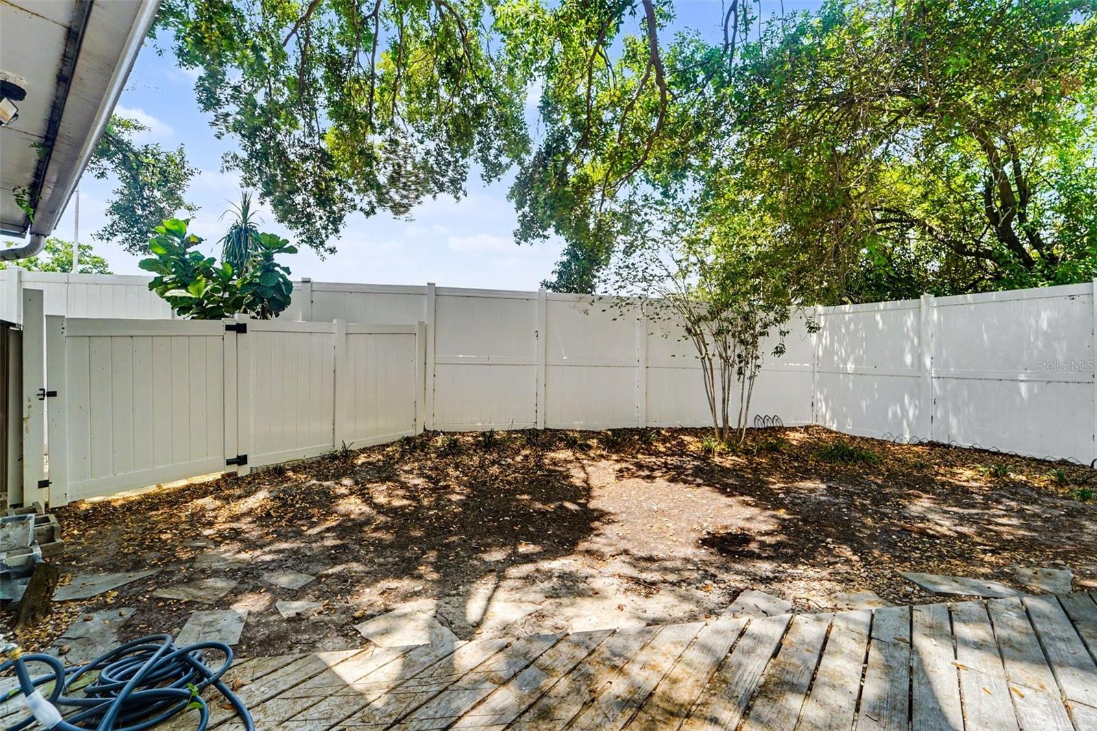 2511 W TEXAS AVE #B, TAMPA, FL, 33629