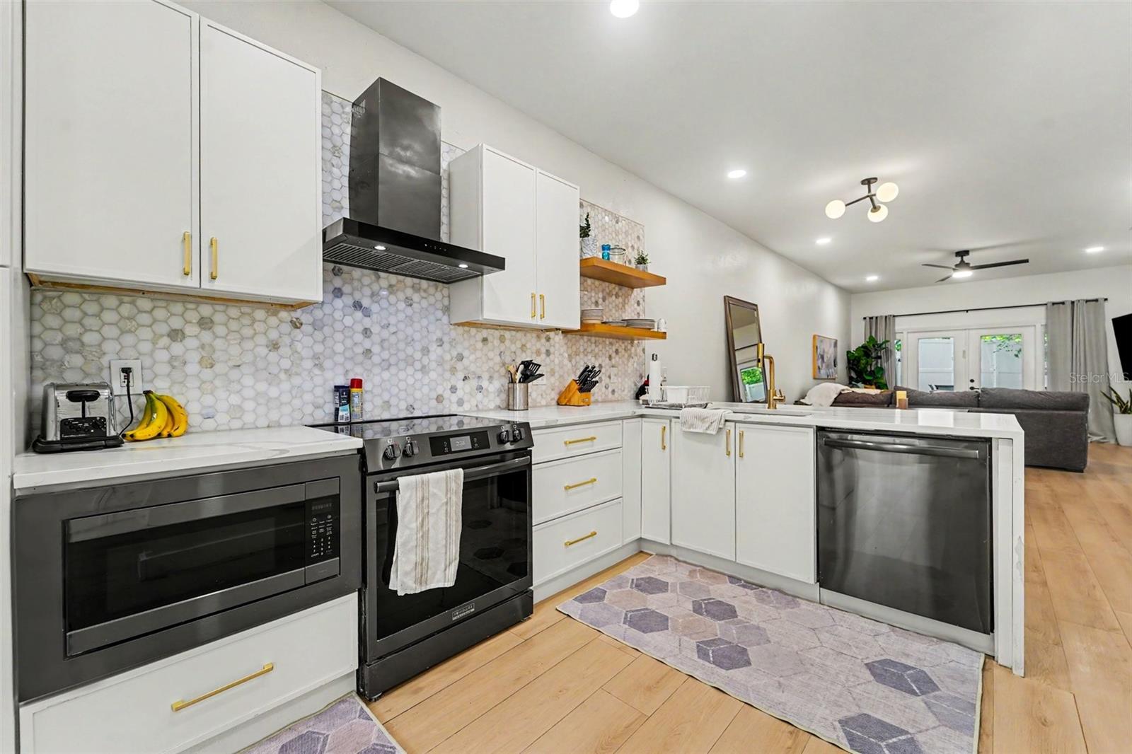 2511 W TEXAS AVE #B, TAMPA, FL, 33629