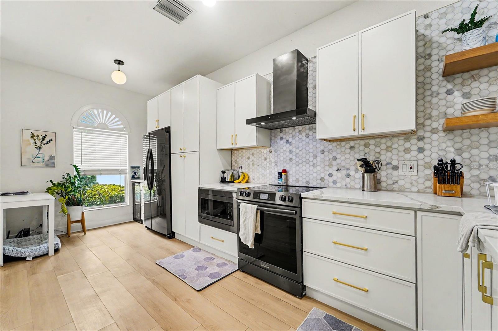 2511 W TEXAS AVE #B, TAMPA, FL, 33629