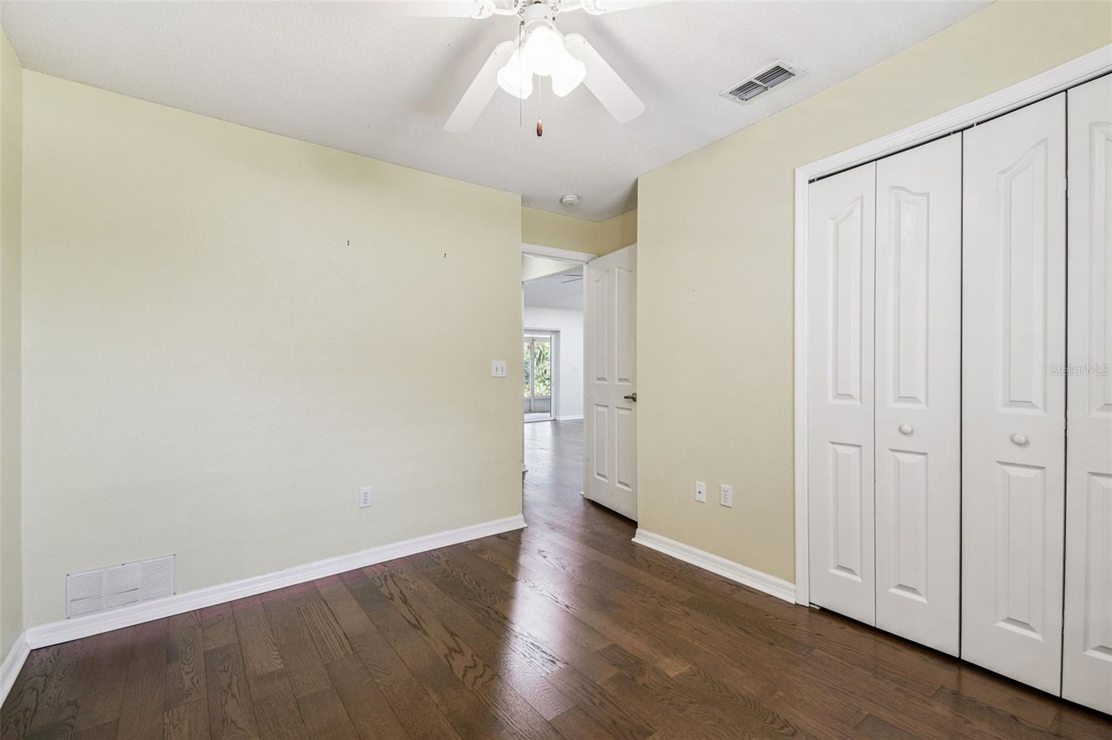 7021 OREGON CHICKADEE RD, WEEKI WACHEE, FL, 34613