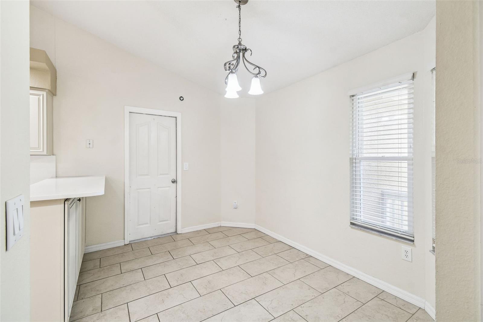 7021 OREGON CHICKADEE RD, WEEKI WACHEE, FL, 34613
