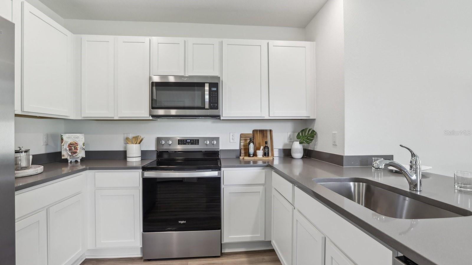 32287 EVENING GROVE CT, WESLEY CHAPEL, FL, 33543