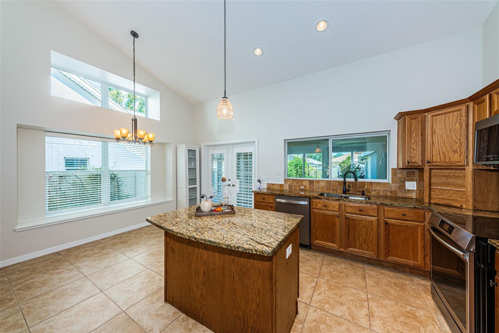 5119 21ST AVE N, ST PETERSBURG, FL, 33710