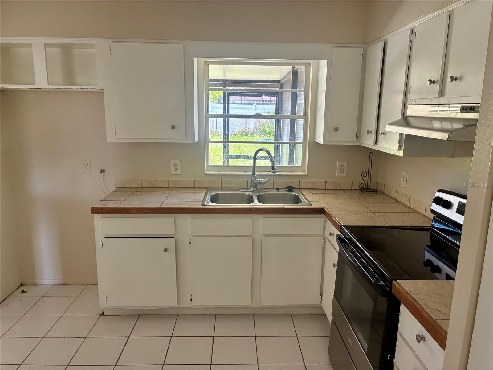 350 ALEXANDER AVE, DELTONA, FL, 32725