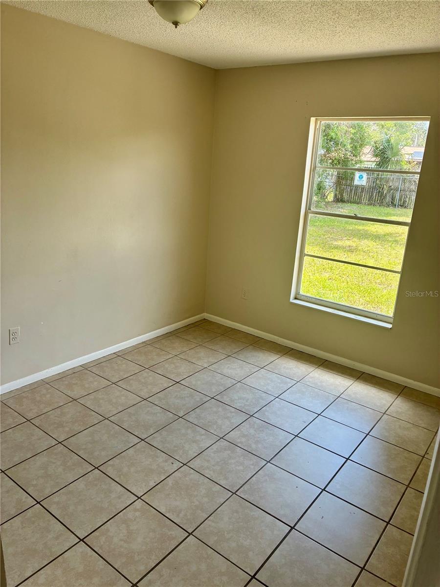 350 ALEXANDER AVE, DELTONA, FL, 32725