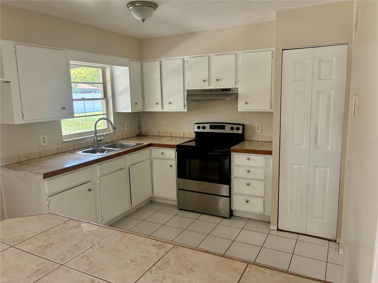 350 ALEXANDER AVE, DELTONA, FL, 32725