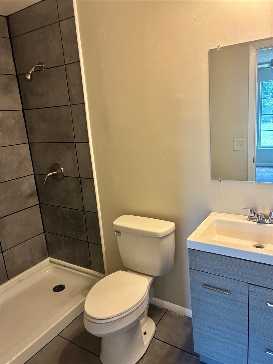 350 ALEXANDER AVE, DELTONA, FL, 32725