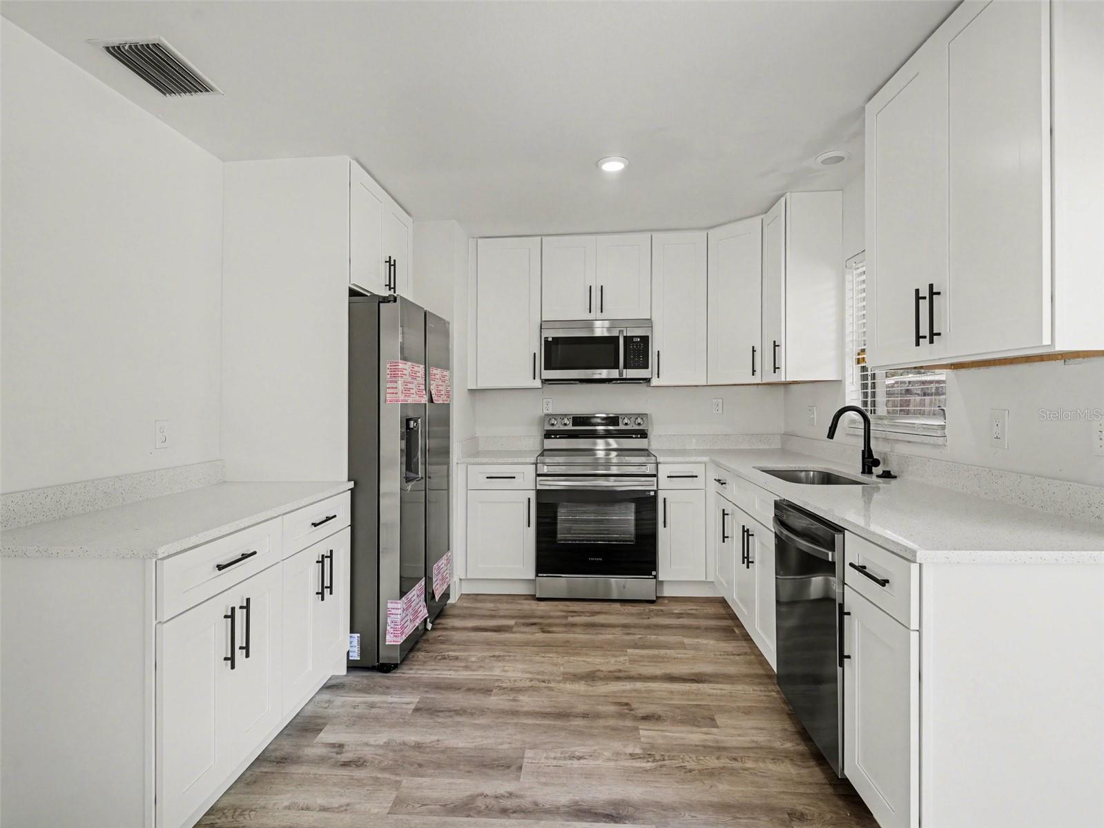1207 22ND AVE W, PALMETTO, FL, 34221