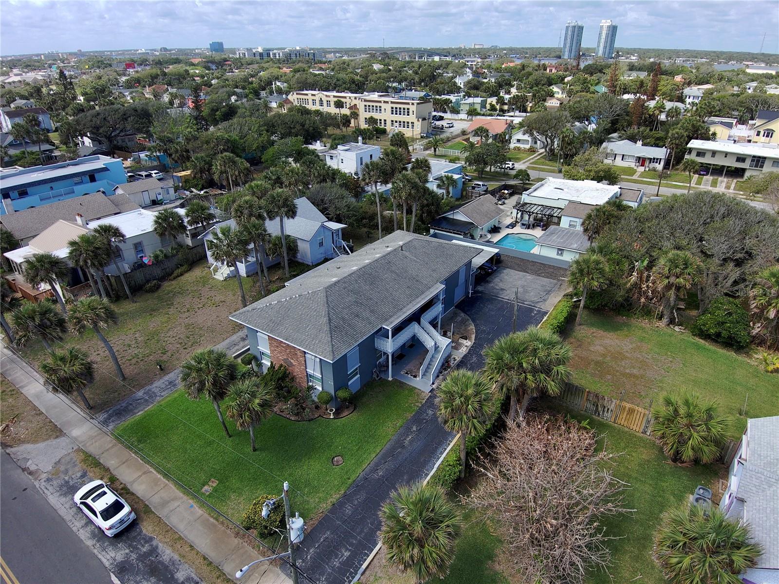 835 N GRANDVIEW AVE, DAYTONA BEACH, FL, 32118