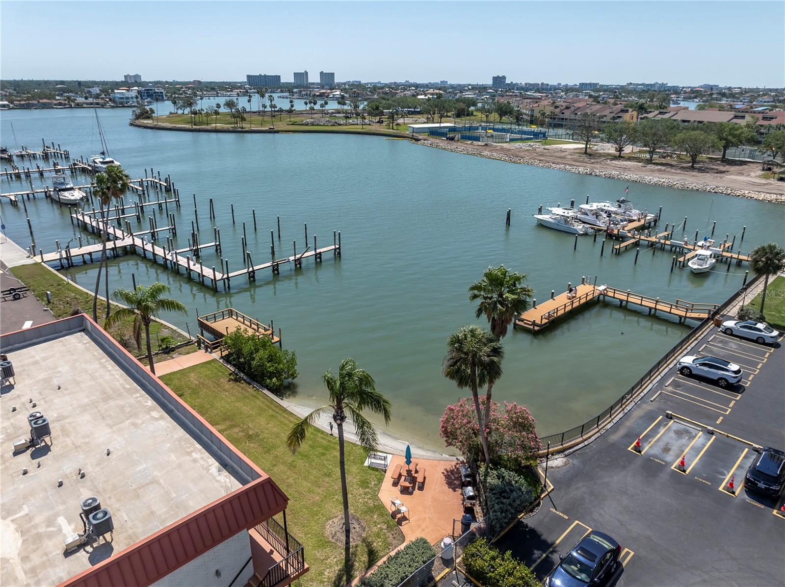 10365 PARADISE BLVD #4, TREASURE ISLAND, FL, 33706