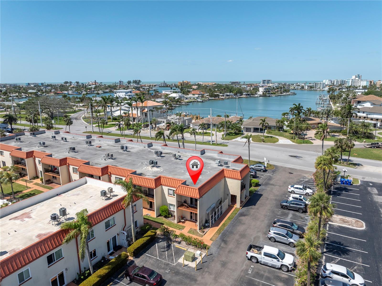 10365 PARADISE BLVD #4, TREASURE ISLAND, FL, 33706