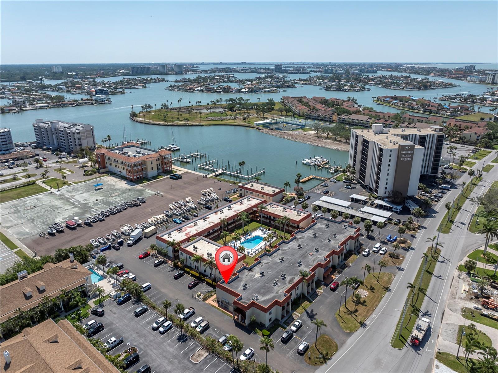 10365 PARADISE BLVD #4, TREASURE ISLAND, FL, 33706
