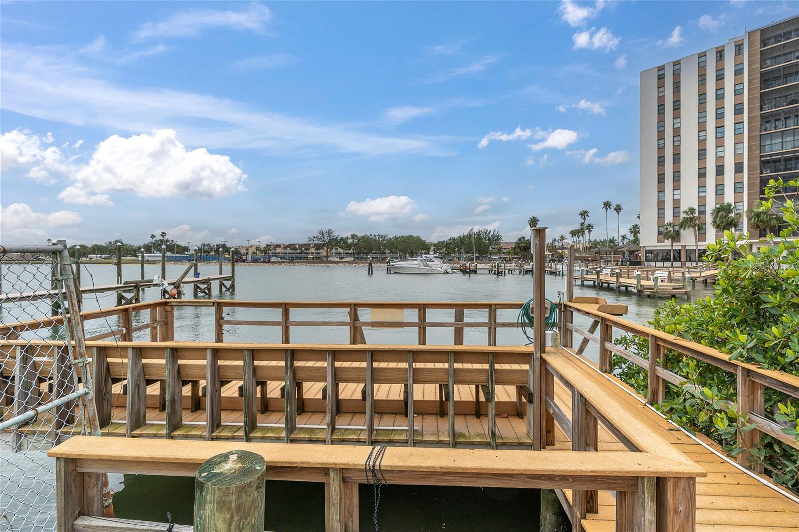 10365 PARADISE BLVD #4, TREASURE ISLAND, FL, 33706