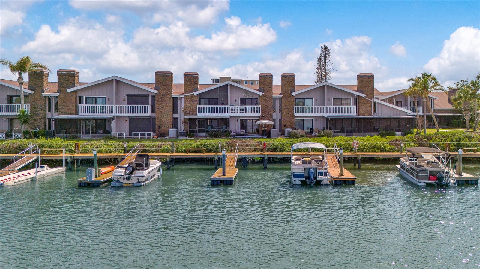 121 LAGOON CT, NEW SMYRNA BEACH, FL, 32169