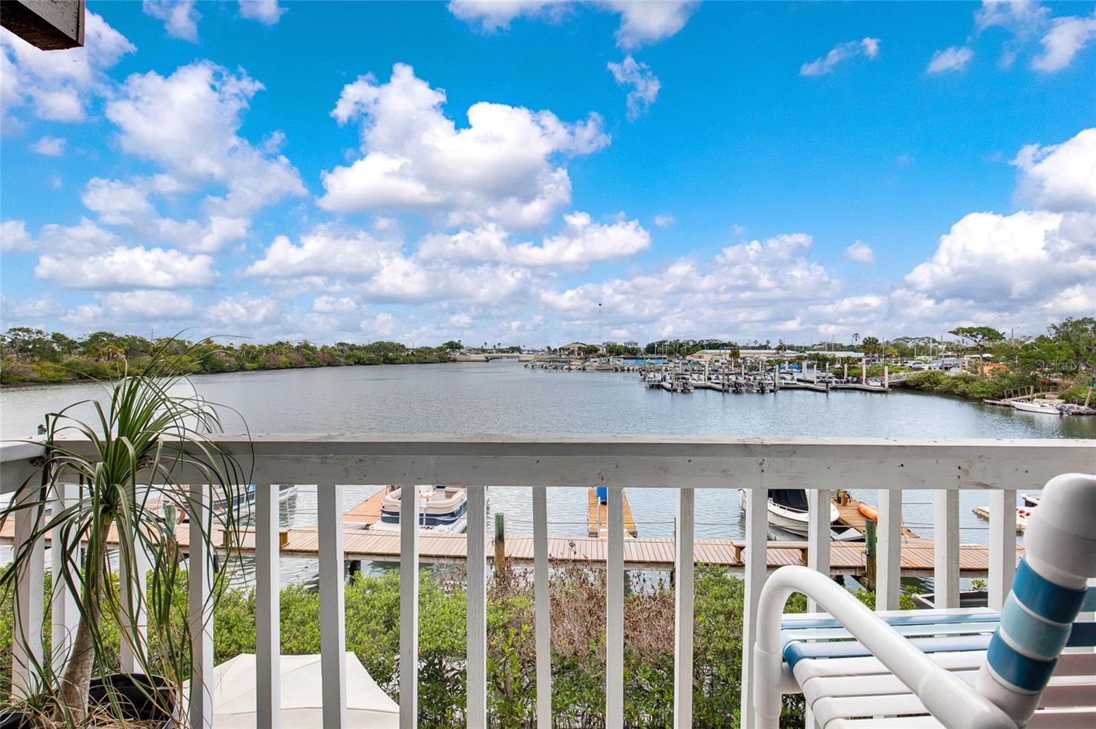 121 LAGOON CT, NEW SMYRNA BEACH, FL, 32169