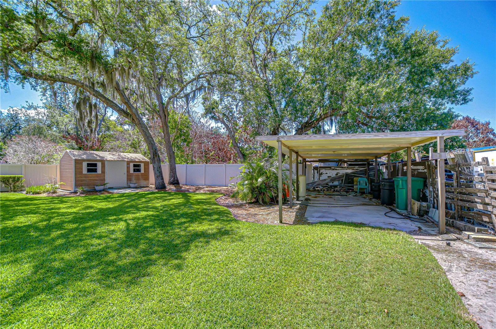 11912 RIVERHILLS DR, TAMPA, FL, 33617